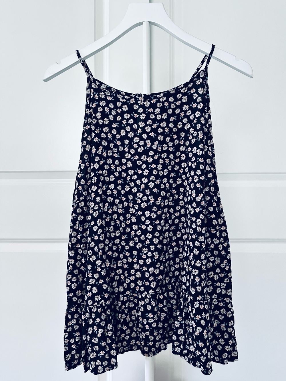 Women’s Arizona Jean Co Spaghetti Strap Floral Top Size 0X